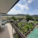 With Parking Space - Trogir - 6117 Apartamento Vinišće
