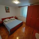 Apartamento With Parking Space - Trogir - 6117 Vinišće